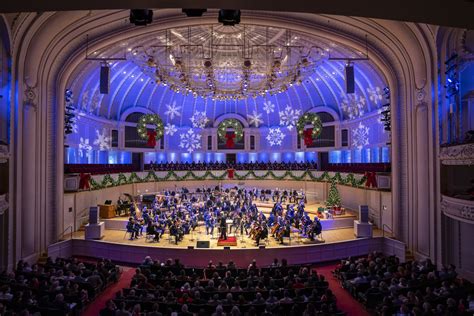 14 Festive Christmas Concerts In Chicago