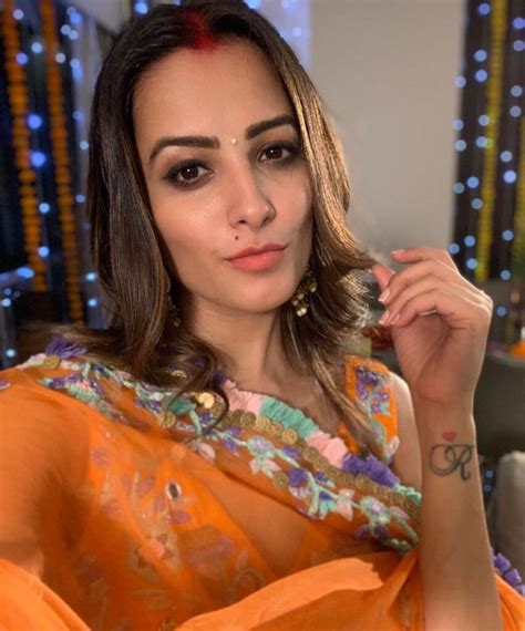 Pics That Prove Anita Hassanandani Is The Ultimate Pout Queen Iwmbuzz