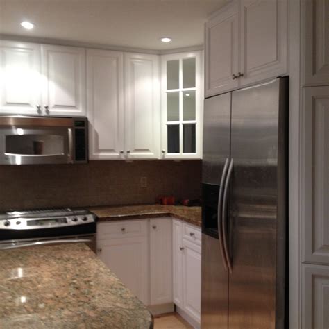 We do our best to make hiring a local, professional kitchen cabinet painting service as easy & convenient as possible. IMG_0710 | Professional Kitchen Cabinet Painting and ...