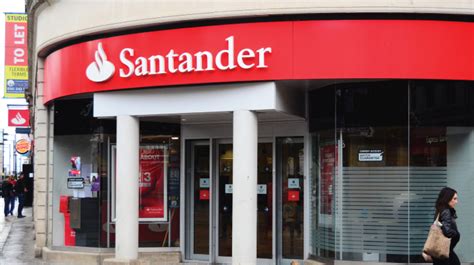 Your bank, open 24h a day, 365 days a year: Banco Santander: El PIB de España crecerá un 2,8% en 2018