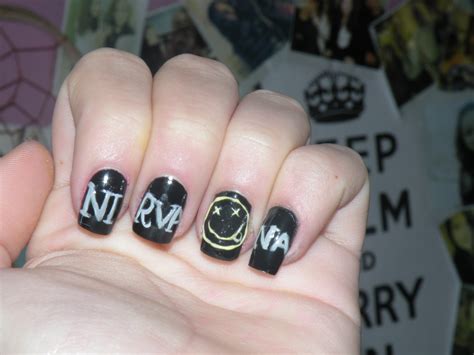 Nails for you: Unhas Nirvana