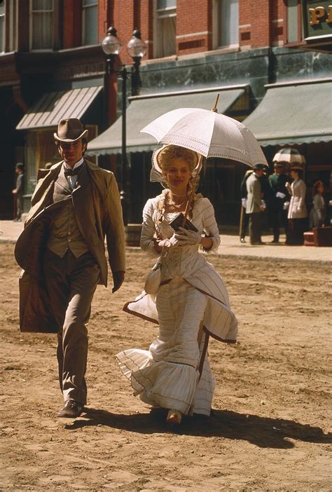 Daniel Day Lewis As Newland Archer And Michelle Pfeiffer As Countess Ellen Olenska In The Age Of