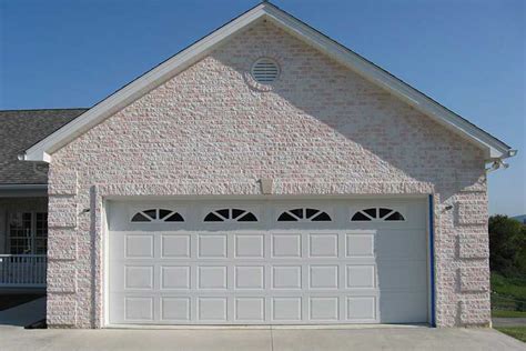 Staining Concrete Block on a Home | Exact Match Masonry Staining