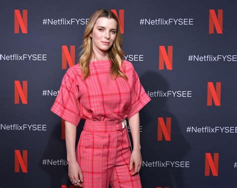 Betty Gilpin Measurements Net Worth Bio Age Height And Family