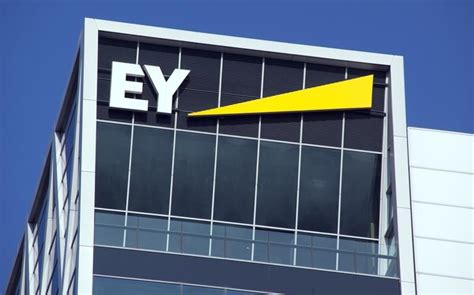 Apply to summer intern, management associate, associate general counsel and more! EY opens EY wavespace in Bucharest, developing digital ...