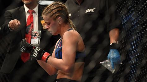 Ufc Fighter Paige Vanzant Says She Was Sexually Assaulted As A 14 Year