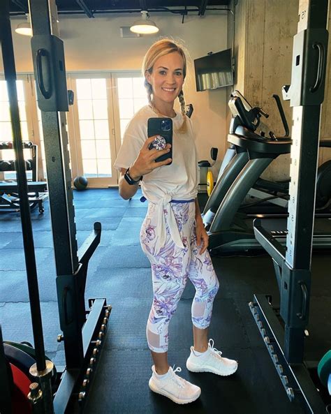 Inside Carrie Underwoods Everyday Fitness Routine