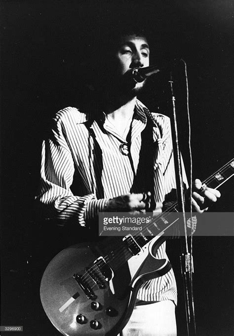 10 1975 Singer And Guitarist Pete Townshend Of The Rock Group The Who