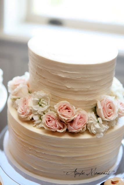 Rustic Simple 2 Tier Wedding Cake