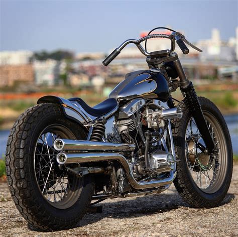 Custom Harley Davidson Flh Electra Glide Embraces Stripped Down Bobber