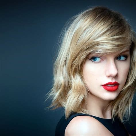 Taylor Swift Face Photos