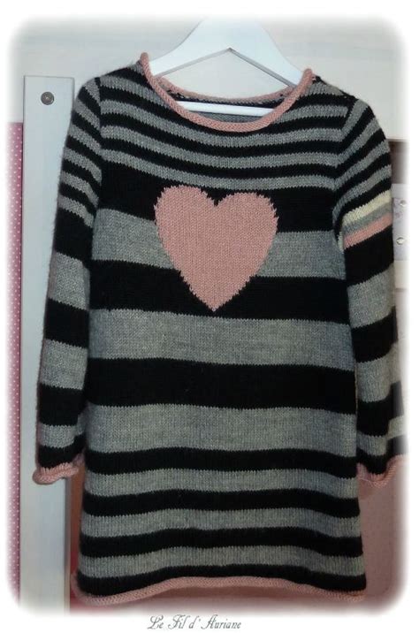 Pull laine laine tricot col roulé chandails filles tenues. Tricoter une robe en laine pour petite fille