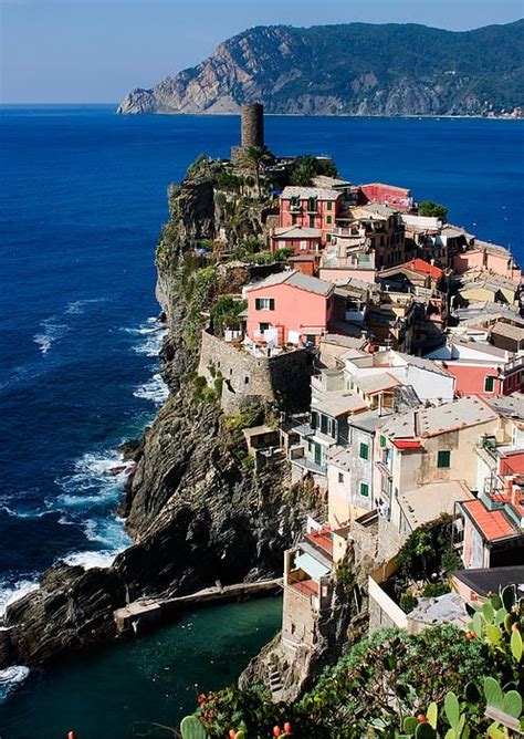Vernazza By Cliff Wassmann Dream Vacations Places To Travel Italy