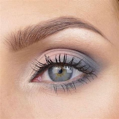 Best Eyeshadow Colors For Green Eyes 3 Of The Best Options