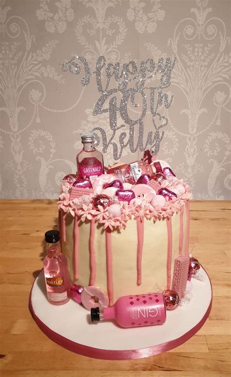 When it comes time to celebrate someone's 40th birthday, they have a lot of memories and accomplishments to be proud of. Pink Gin Drip Birthday Cake | 40th birthday cake for women