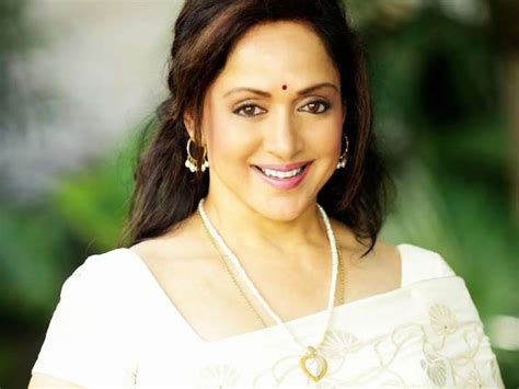 Beyond The Dream Girl Hema Malini Talks About Her Equation With Bobby
