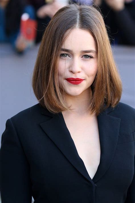 Brown and ian gavan/getty images to achieve her look on game of thrones, the actress wore a bald cap and a mesh cap before the wig was put on. Emilia Clarke | Straight hairstyles, Hairstyle, Hair beauty
