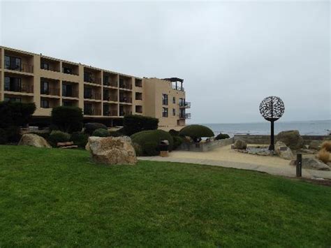 Monterey bay inn's 49 rooms provide furnished balconies, refrigerators, and minibars. side view of hotel - Picture of Monterey Bay Inn, Monterey ...