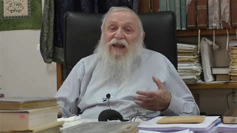 האם אני זכאי לקבל תשלום עבור הזמן בו אני נוסע לעבודה ובחזרה? הרב חיים דרוקמן בפנינה השבועית לפרשת ויקרא - YouTube