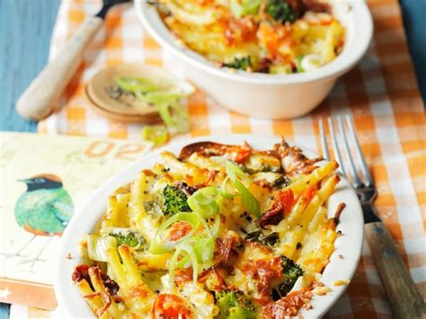 Vegetarian casseroles are great for busy nights. Vegetable Pasta Casserole Recipe | EatSmarter