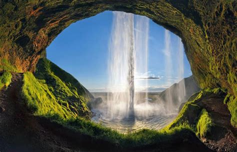 9 Amazing Photos From Behind Waterfalls Oddee