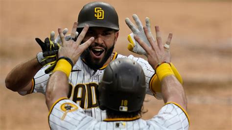 San Diego Padres Break Mlb Record With 4 Consecutive Games With Grand