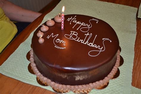 Cara membuat kue ulang tahun blackforest sederhana 2 telur kue ultah coklat sederhana загрузил: 5 Foto Kue Ulang tahun Untuk Mama - Jasa Foto Ulang Tahun