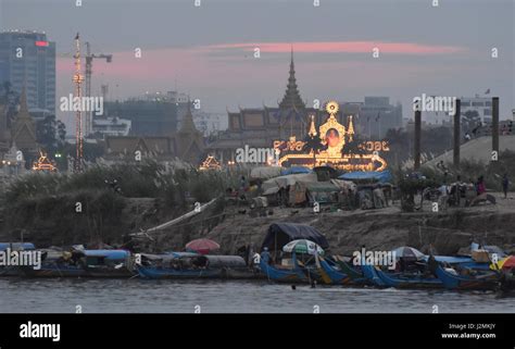 Muslim Minorities Poverty By Mekong River Against Cambodia Royal Palace