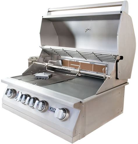 Lion 32 L75000 Built In Premium Grill With 4 Cast Stainless Steel