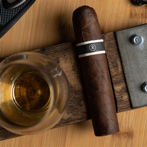 Cromagnon Mandible By Roma Craft Tobac Review Fine Tobacco Nyc
