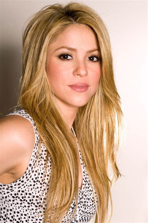Shakira Wallpapers On Wallpaperdog