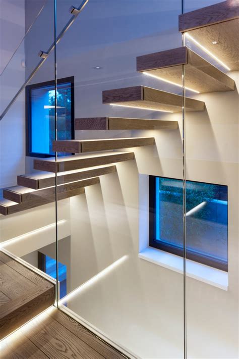 Top 5 Reasons You Should Use Led Strip Lights For Your Stairs Eshine
