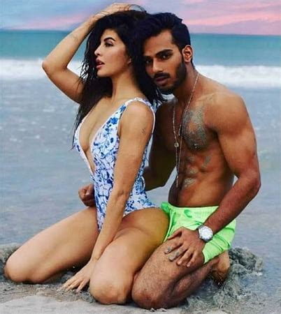 Jacqueline Fernandez Sexy Tight Pussy Pics Xhamster