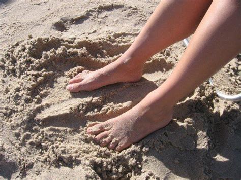 1000 Awesome Things 872 The Feeling Of Squishing Sand In Your Feet 1000awesomethings 1000