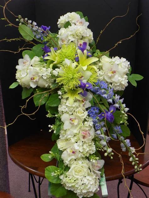 If you are confused about which mattress is the right fit for your need, you are not alone. Affairs to Remember | Funeral floral, Funeral flower ...