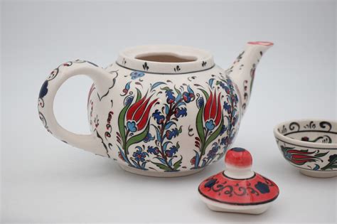 Large Hand Crafted Turkish Ceramic Tea Pots In Tulip Nirvana