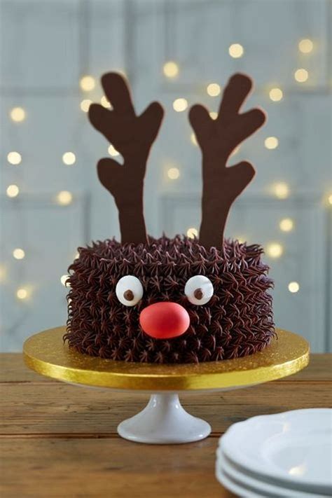 20 Unique And Cute Christmas Cake Decor Ideas For Kids Reindeer Cakes
