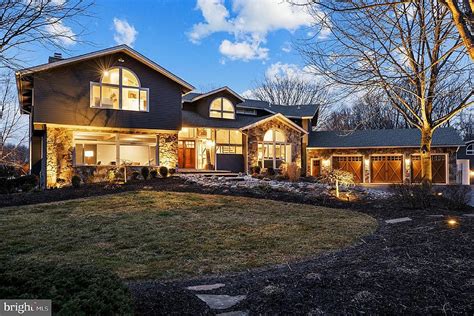 Check Out Former Eagles Qb Carson Wentzs Home For Sale