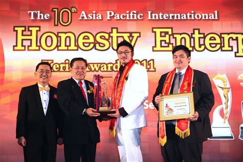 Today, we are one of the biggest rice distributors in malaysia. Past Winners 2011 | Honesty Award