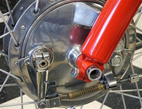 How Does A Motorcycle Brake System Work The Moto Planet