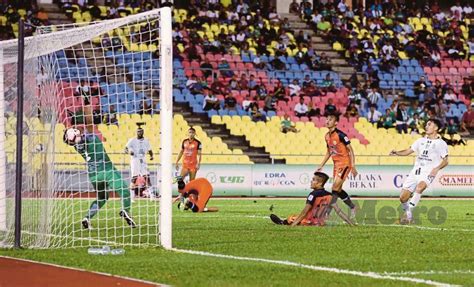 The vacation home offers guarded and gated community. Zainal lega Melaka United lonjak kedudukan liga | Harian Metro