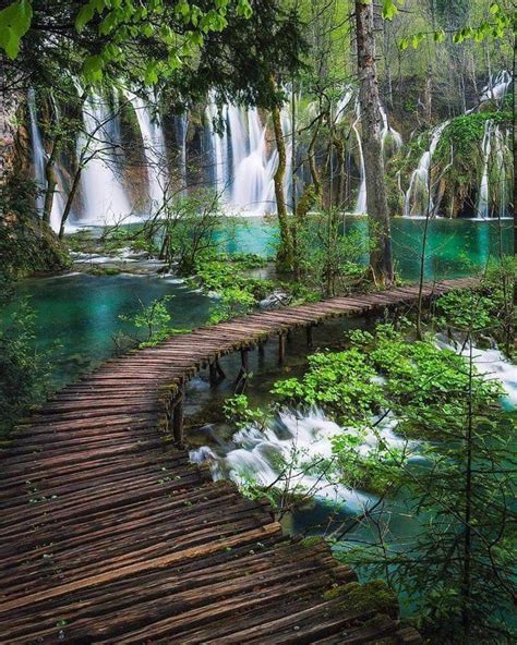 One Of The Most Beautiful Walkways In The World Plitvice Lakes