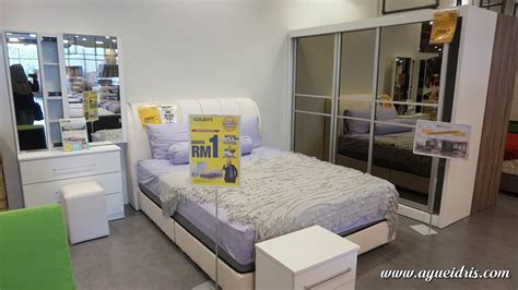 .set perabot bilik tidur, yang bertujuan untuk memberi pemiliknya percutian yang tenang, keceriaan selepas kualiti tidur dan keselesaan perjalanan. Beli tilam Queen RM399 di Pesta Tilam Terbesar Courts ...