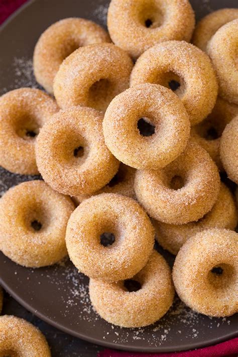 Pieczone Mini Donuts Z Cynamonowym Cukrem Isnca