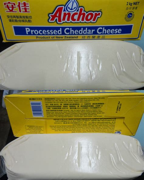 Yang unik mengenai kek ini ialah toppingnya yang kemudian ditabur parutan cheddar cheese dengan mewah. Resepi Butter Cake Cheese - 12 Descargar
