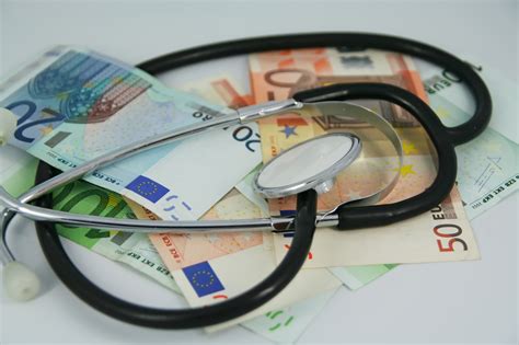 10 Dutch health insurance terms you should know - DutchNews.nl