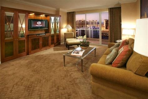 Along with a bedroom/bath downstairs. •2 BEDROOM SUITES IN LAS VEGAS for 4, for 6 or more• | Las ...