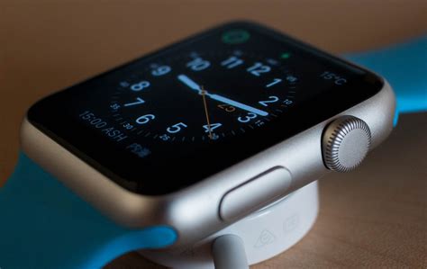 Equilibria or fixed points : Apple Watch Series 4: Smartwatch Pendeteksi Kecelakaan