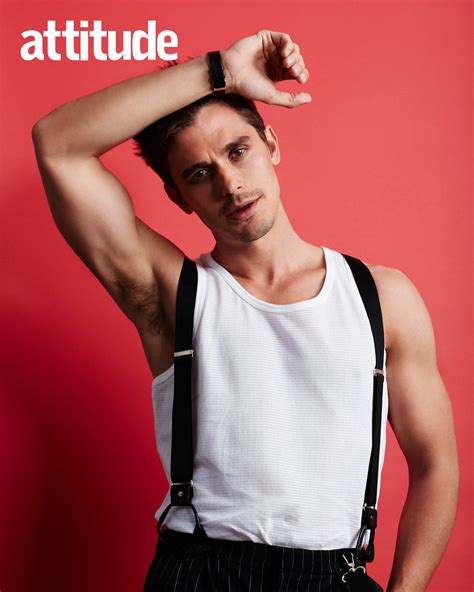 Queer Eye Star Antoni Porowskis Sexually Fluid Dating Life Inspires