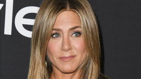 Jennifer Aniston Reveals Who First Contacted Her During Emergency Plane
